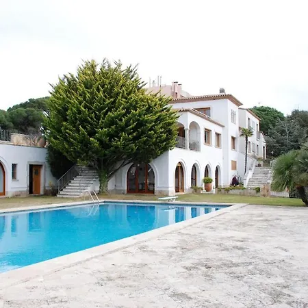 Villa Maricel *